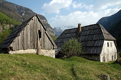 Tradiční statek v Julských Alpách