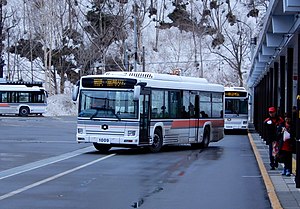 扇沢駅に停車中の車両