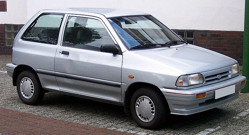 800px-Kia_Pride_silver_vl.jpg