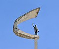 15. Juscelino Kubitschek 4,5 méter magas, másfél tonnás szobra a JK-emlékmű előtt, Brazíliavárosban (javítás)/(csere)