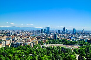 Миланский горизонт небоскребов делового района Порта Нуова.jpg