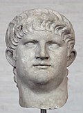 Neroni, Perandori Romak i cili dogji Romën dhe gjatë gjithë kohës e përcolli duke i rënë lirës.
