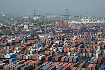 Long Beach container port. Original descriptio...