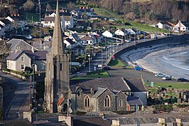 St Patrick's en de baai van Glenarm aan het North Channel