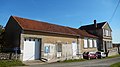 …et la mairie annexe d'Agonnay.