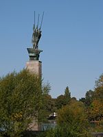 Drei Männer im Boot, (Tři muži v lodi, 1952–1953), plastika z bronzu, Hamburk