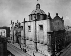 La iglesia antes de la remodelación de 1955