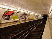 Line 7bis platforms at Bolivar