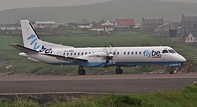 Le Saab 2000 impliqué dans l'incident (G-LGNO), ici photographié en juin 2014, opérant pour Loganair, alors franchise de Flybe.