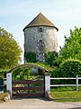 Le moulin Saint-Wy, de la fin du XVIIIe siècle. Dernier moulin à vent de Saint-Witz et environs, il sert d'habitation depuis longtemps.