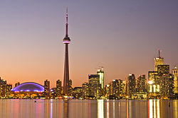 Panorama di Toronto al crepuscolo