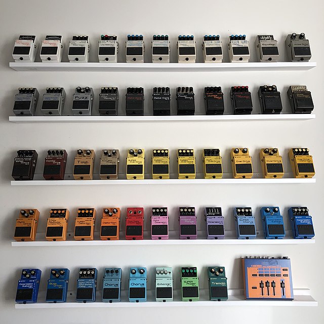 Various BOSS compact pedals.