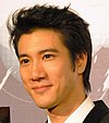 Wang Lee-hom komolyzenét tanult