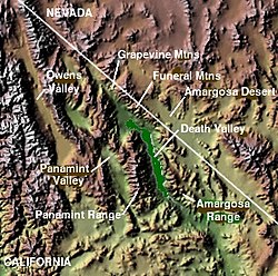 Amargosa Range na mapě jihovýchodní Kalifornie a jihozápadní Nevady