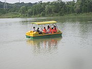 People are boating in the Yunmeng Fangzhou Water Park.
