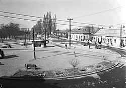 A tér 1957-ben