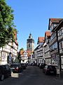 Altstadt Allendorf: Blick entlang der Kirchstraße. Im Hintergrund der Turm von St. Crucis.