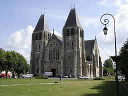 Collégiale d'Ecouis. 
 JPG