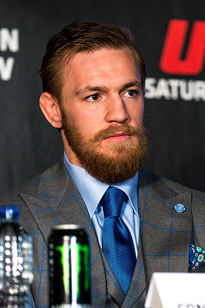 파일:Conor McGregor, UFC 189 World Tour London.jpg