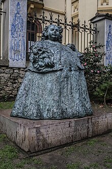 Escultura en bronce de Avilés