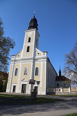 farní kostel sv. Petra a Pavla