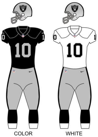 Description de l'image Raiders uniform update 1-03-2017.png.