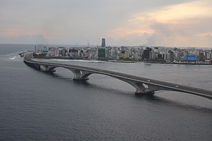 Sinamalé-Brücke ސިނަމާލެ ފާލަން