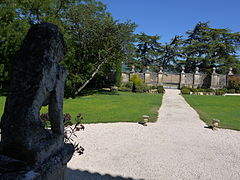 Vue du jardin par l'escalier.