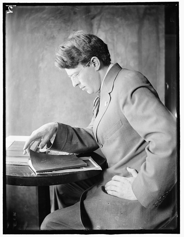 Clarence White Sr by Gertrude Käsebier.jpg