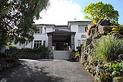 Правительственная резиденция Окленда - Main Entrance.jpg