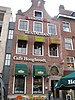 Pand Grote Markt 42, voorgevel met Amsterdamse top (Café Hooghoudt)