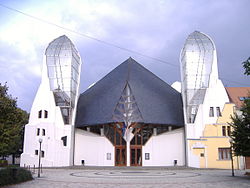 Teatro de Makó nomata "bulbodomo"