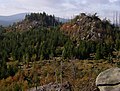 Blick von der Leistenklippe auf Grenzklippe und Brocken