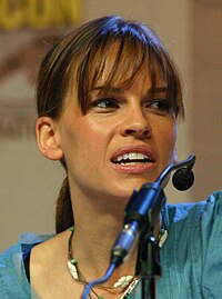 Hilary Swank at Comic Con San Diego 2006.jpg