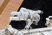 ISS-46 Contingency EVA (d) Scott Kelly.jpg
