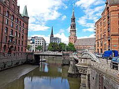 Hamburg, Germany is a large city that has experienced multiple droughts throughout the years, which has led to decreased economic productivity. Kannengiesserbrucke Drought 2022.jpg