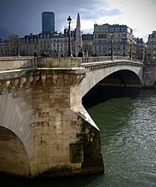 Pont vu depuis le quai d'Orléans, 4e arrondissement.