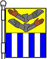 3 pallets—Por faixa or e azure; no chefe um vambrace do braço direito e um vambrace do braço esquerdo, característico e na base três pallets argento—Armstrong, USA (Scots arms)