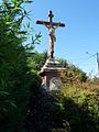 Croix devant l'église