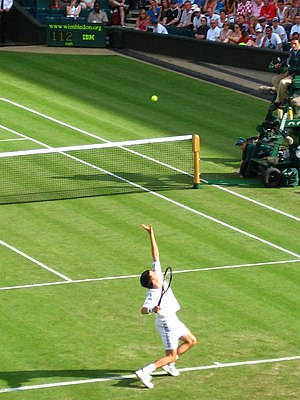 Tim Henman playing at Wimbledon, 2005