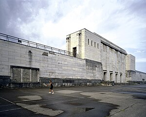 Immagine Zeppelinfeld, Nuremberg (2004).jpg.