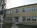 Зграда основне школе „Момчило Живојиновић“