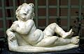 Andrea del Verrocchio, Putto couché