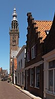 De Speeltoren (toren van de voormalige Onze-Lieve-Vrouwekerk) in straatzicht