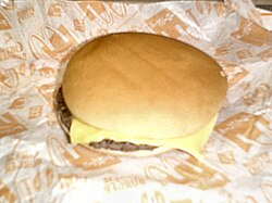 A McDonald’s sajtburgere