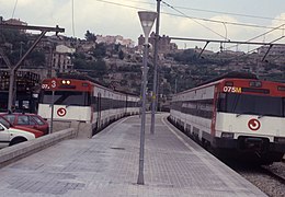Unitats 447 a l'estació el 1999