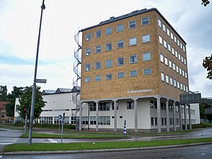 Det forna Textilinstitutets båda byggnader i hörnet av Varbergsvägen-Teknologgatan.