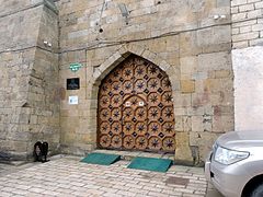 Puerta de la mezquita.