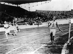 1928 Olympics 4x100m relay finish cph.3b16759.jpg