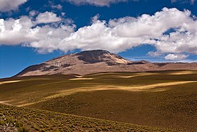 Cerro Toco kuŝas ĉe la norda fino de la purikkompleksookapsiketo ii region.jpg